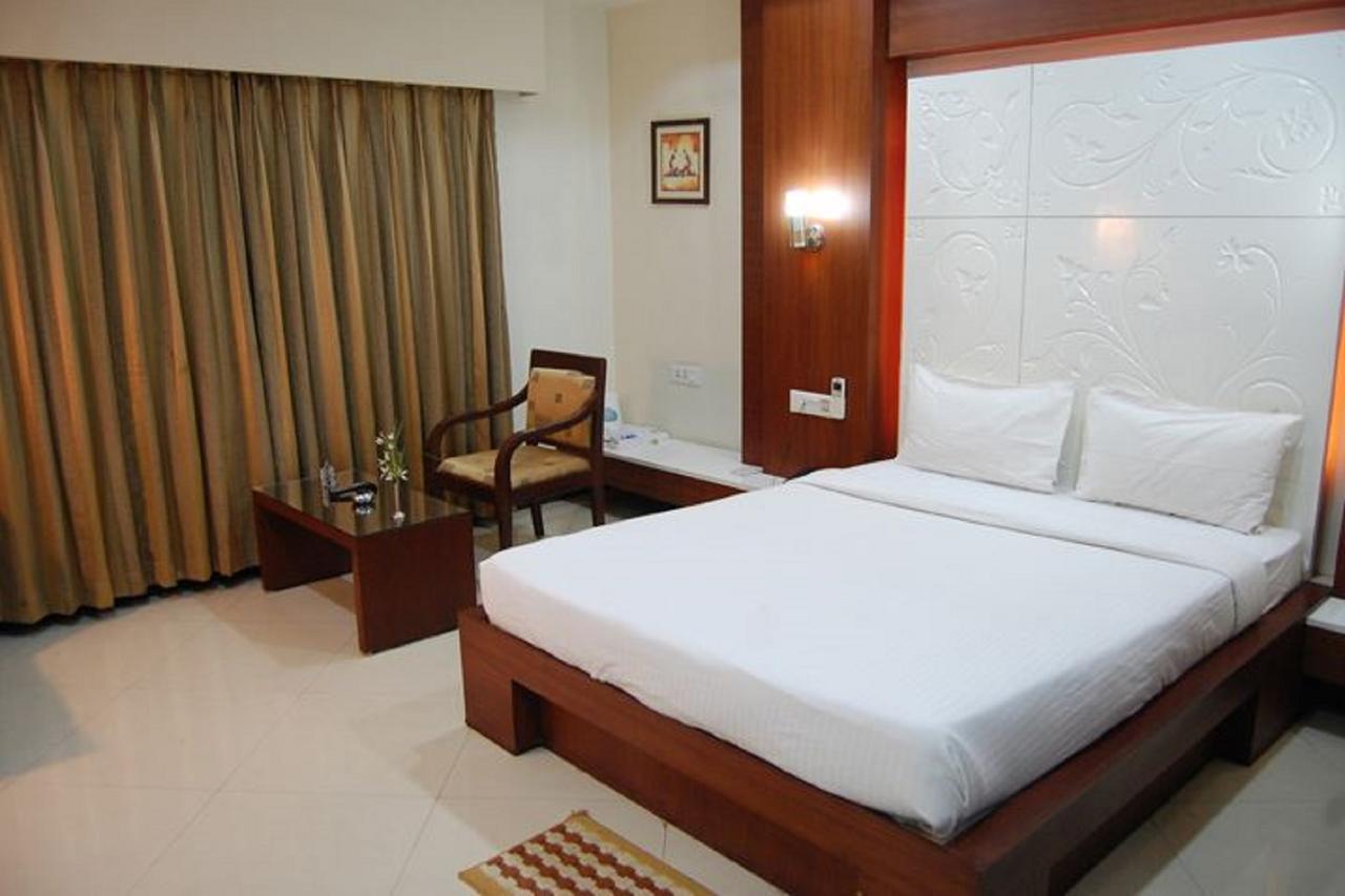 Hotel Amit International Bhilai Eksteriør billede