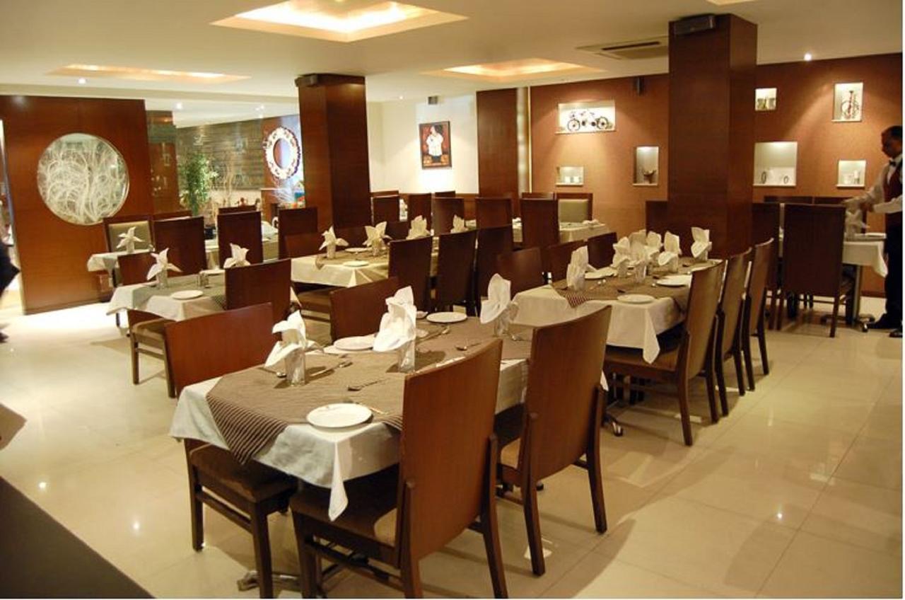 Hotel Amit International Bhilai Eksteriør billede