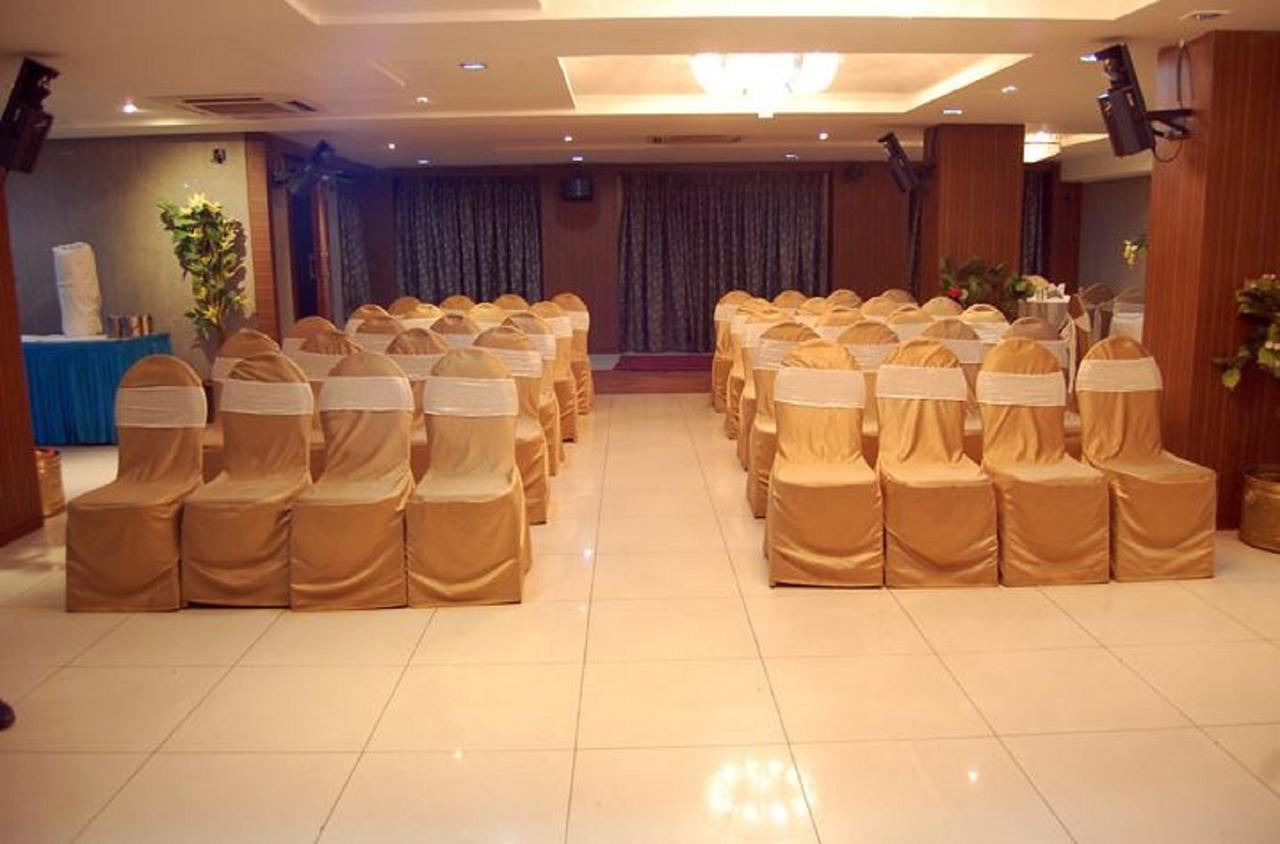 Hotel Amit International Bhilai Eksteriør billede