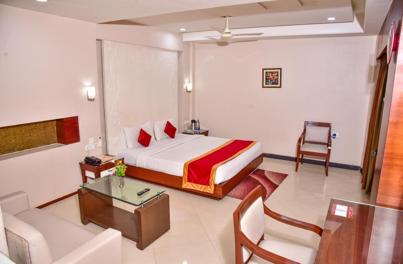 Hotel Amit International Bhilai Eksteriør billede